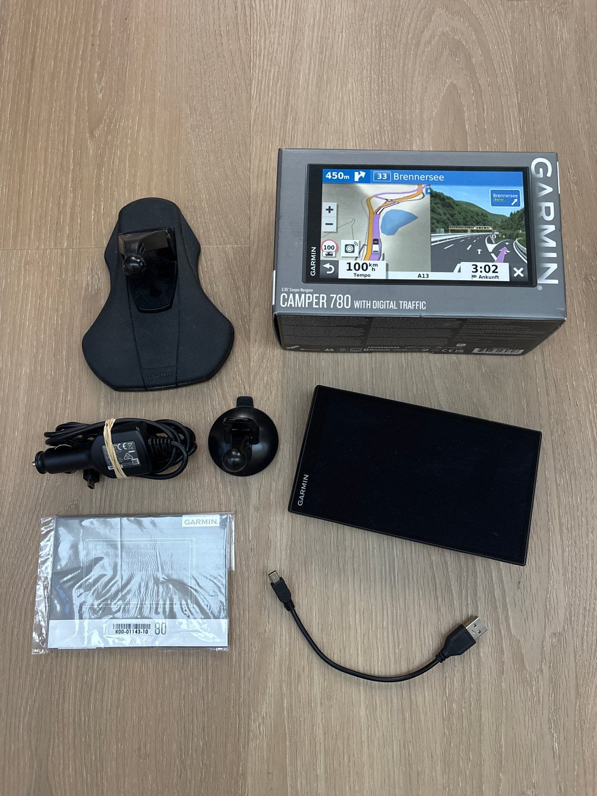 Garmin Camper 780 navigatiesysteem met verkeersinformatie, Ophalen of Verzenden, Zo goed als nieuw