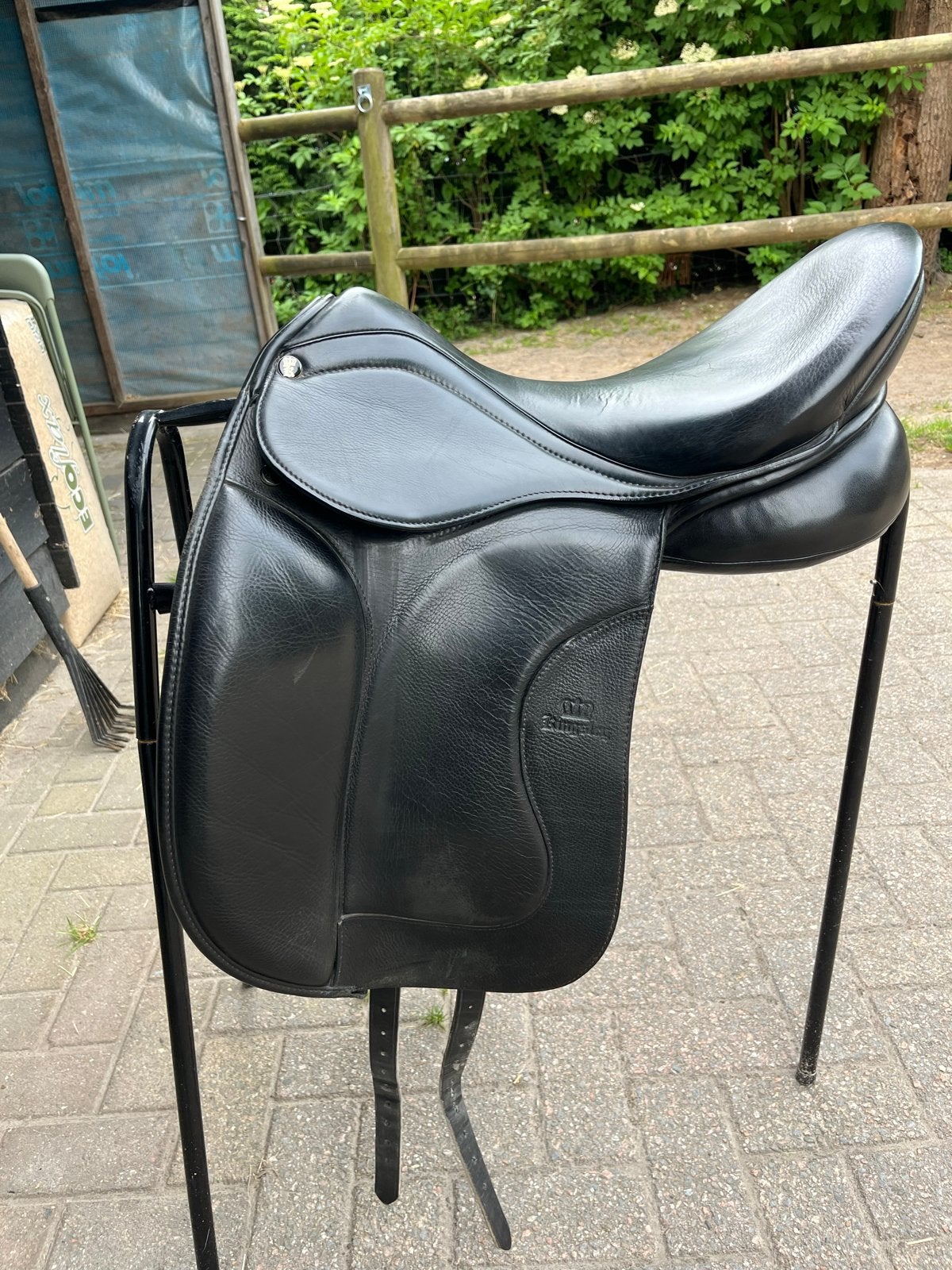 Kingsley D3, L (17.5 inch), Gebruikt, Ophalen of Verzenden, Zachte zit