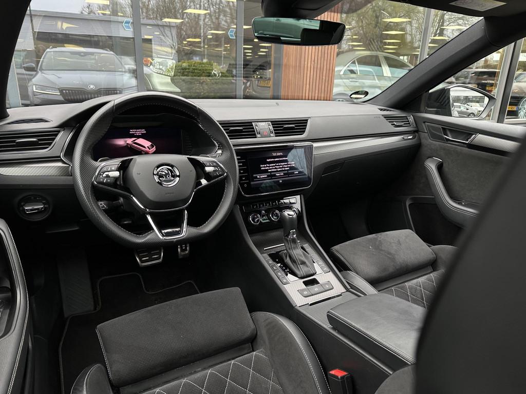 Skoda Superb Combi 1.4 TSI iV Sportline Business Panoramadak, Auto's, Skoda, Gebruikt, 4 cilinders, Alcantara, 1695 kg