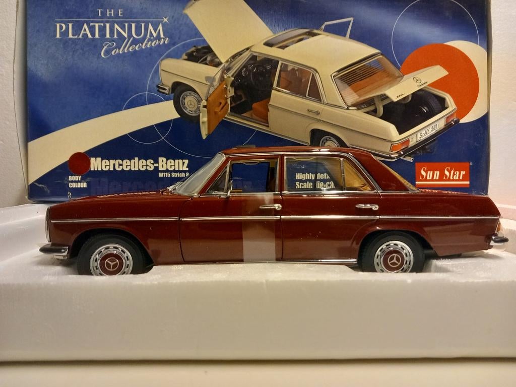 Mercedes Benz 220 D Strich 8 bordeaux w115 Sun Star 1:18 KRD, Ophalen of Verzenden, Zo goed als nieuw, Auto, Sun Star
