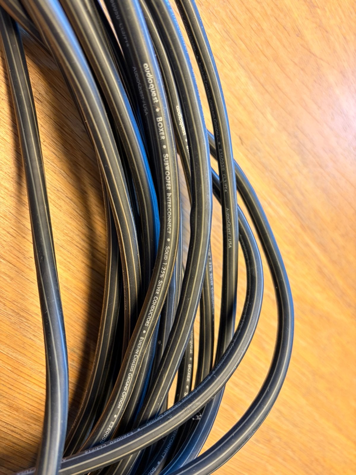 Audioquest Boxer 8.0M Subwoofer kabel / 2 stuks (!), Ophalen of Verzenden, Gebruikt, 5 tot 10 meter, Luidsprekerkabel