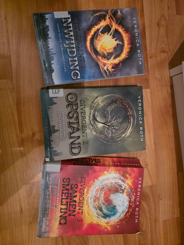 Divergent Trilogie: Inwijding, Opstand, Samensmelting, Boeken, Ophalen of Verzenden