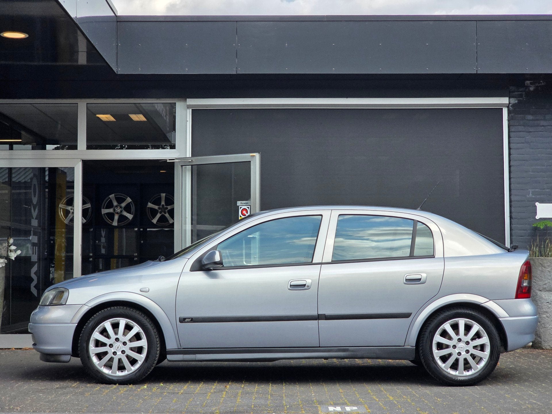 Opel Astra 1.8-16V Sport Edition II / NIEUWSTAAT / NAP / VOL, Auto's, Opel, Gebruikt, 4 cilinders, 1796 cc, Origineel Nederlands