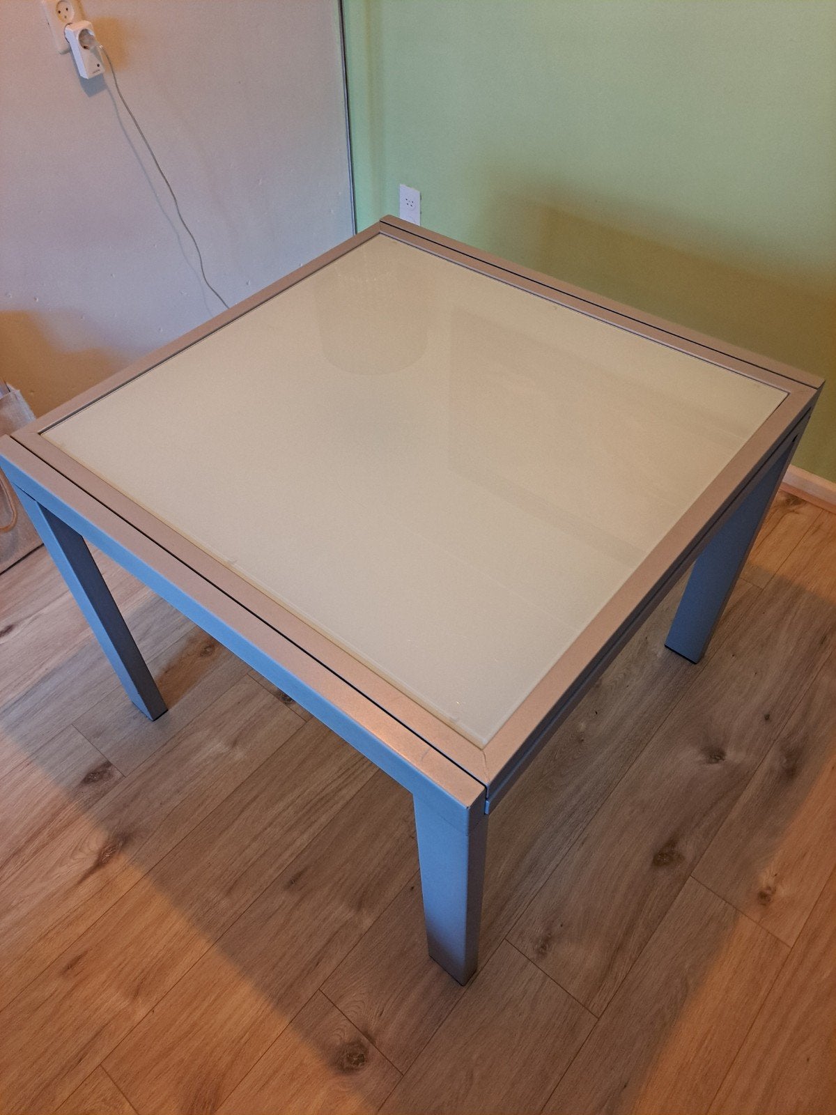 Uitschuifbare eettafel met glazen blad, Huis en Inrichting, Tafels | Eettafels, Ophalen, Gebruikt, 50 tot 100 cm, 50 tot 100 cm