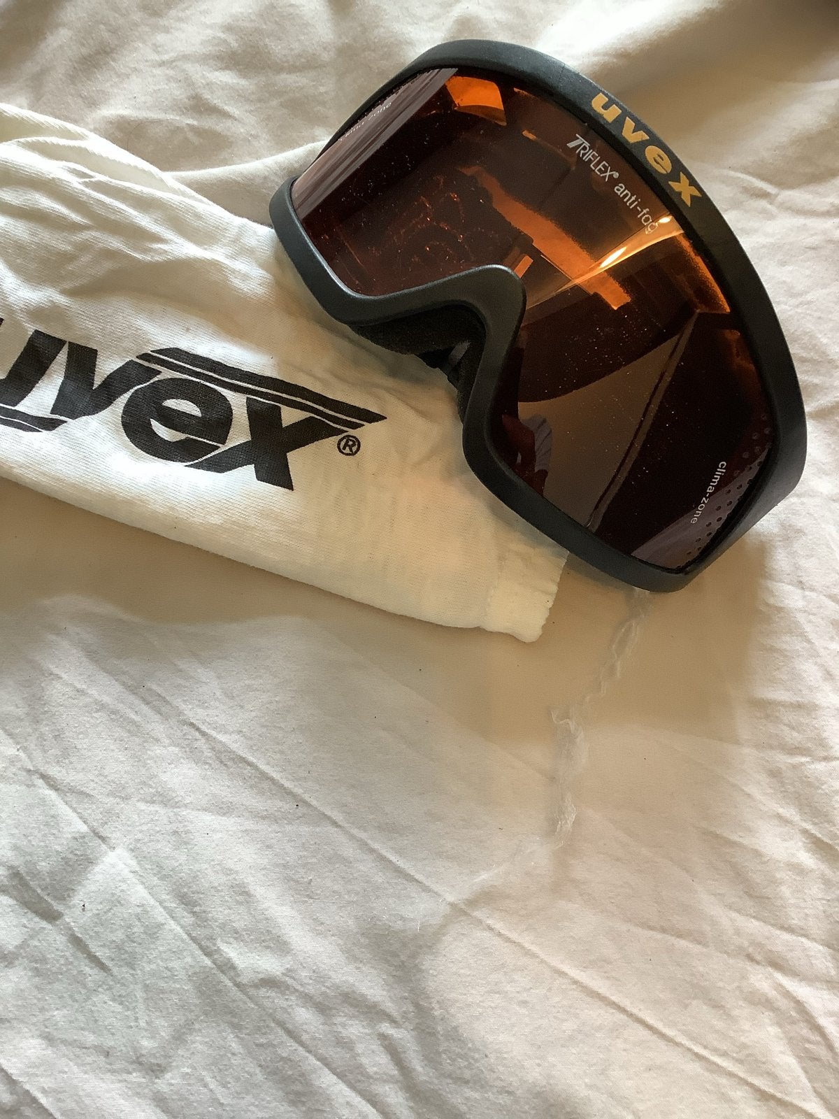 Uvex skibril met clima-zone en anti-fog lens, Sport en Fitness, Skiën en Langlaufen, Overige merken, Overige typen, Ophalen of Verzenden