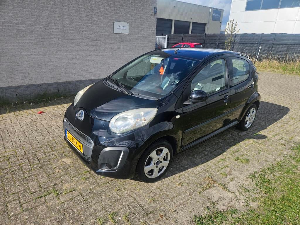 Citroën C1 1.0i 68PK 5D 2013 Zwart, Auto's, Voorwielaandrijving, Stof, 4 stoelen, C1