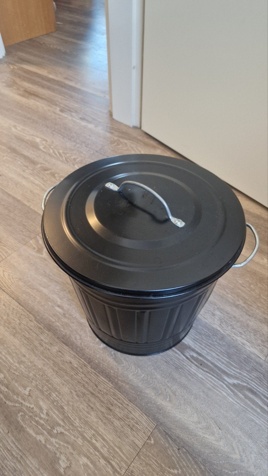 Ikea knodd prullenbak, Huis en Inrichting, Woonaccessoires | Prullenbakken, Gebruikt, Ophalen of Verzenden, Metaal, 5 – 50