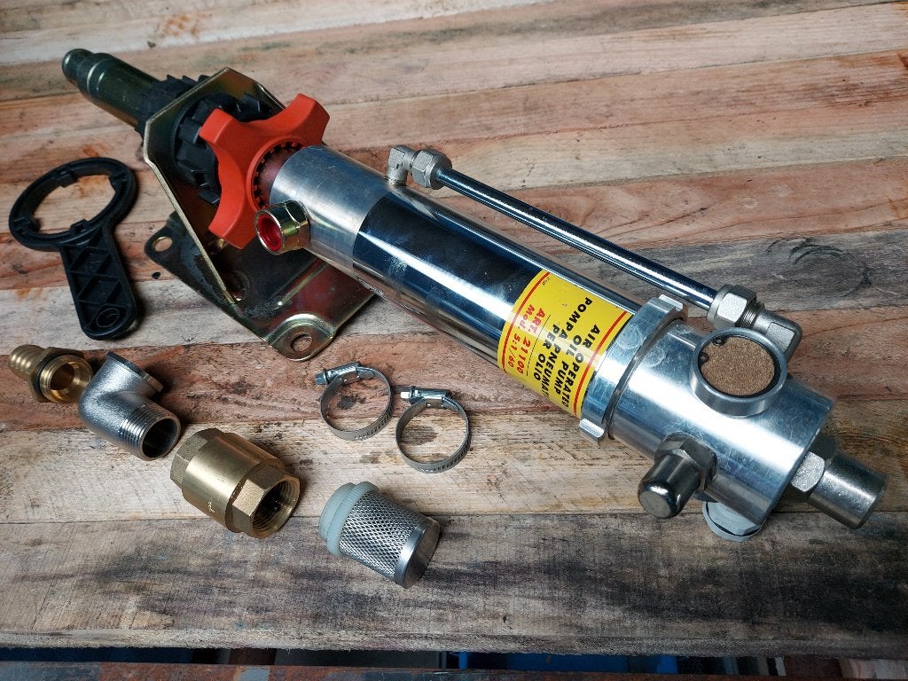Raasm Alfa Oliepomp Pneumatisch 5:1 Vatpomp  met Muursteun, Ophalen of Verzenden, Nieuw