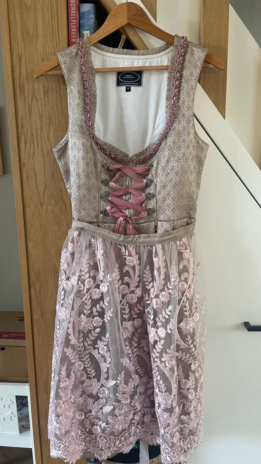 Dirndl maat 42, Ophalen, Maat 42/44 (L), Kleding, Overige thema's