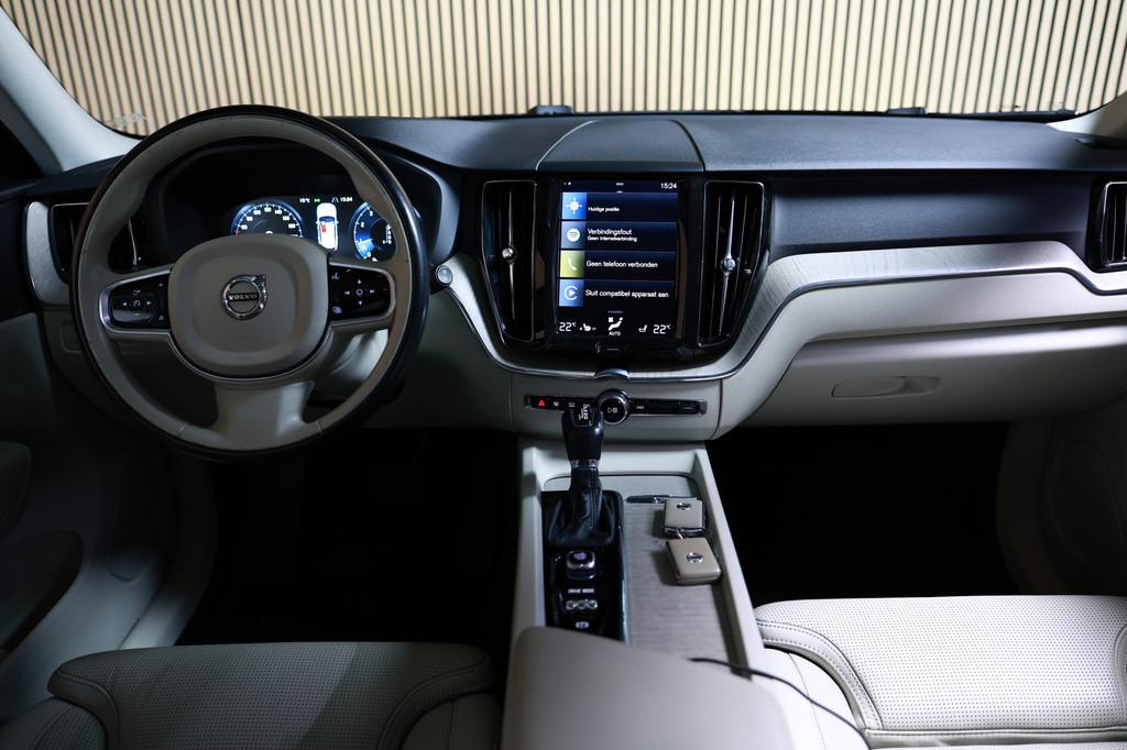 Volvo XC60 2.0 T5 AWD Inscription CAMERA NAVI PANO LUCHTVERI, Automaat, Gebruikt, 4 cilinders, 1969 cc