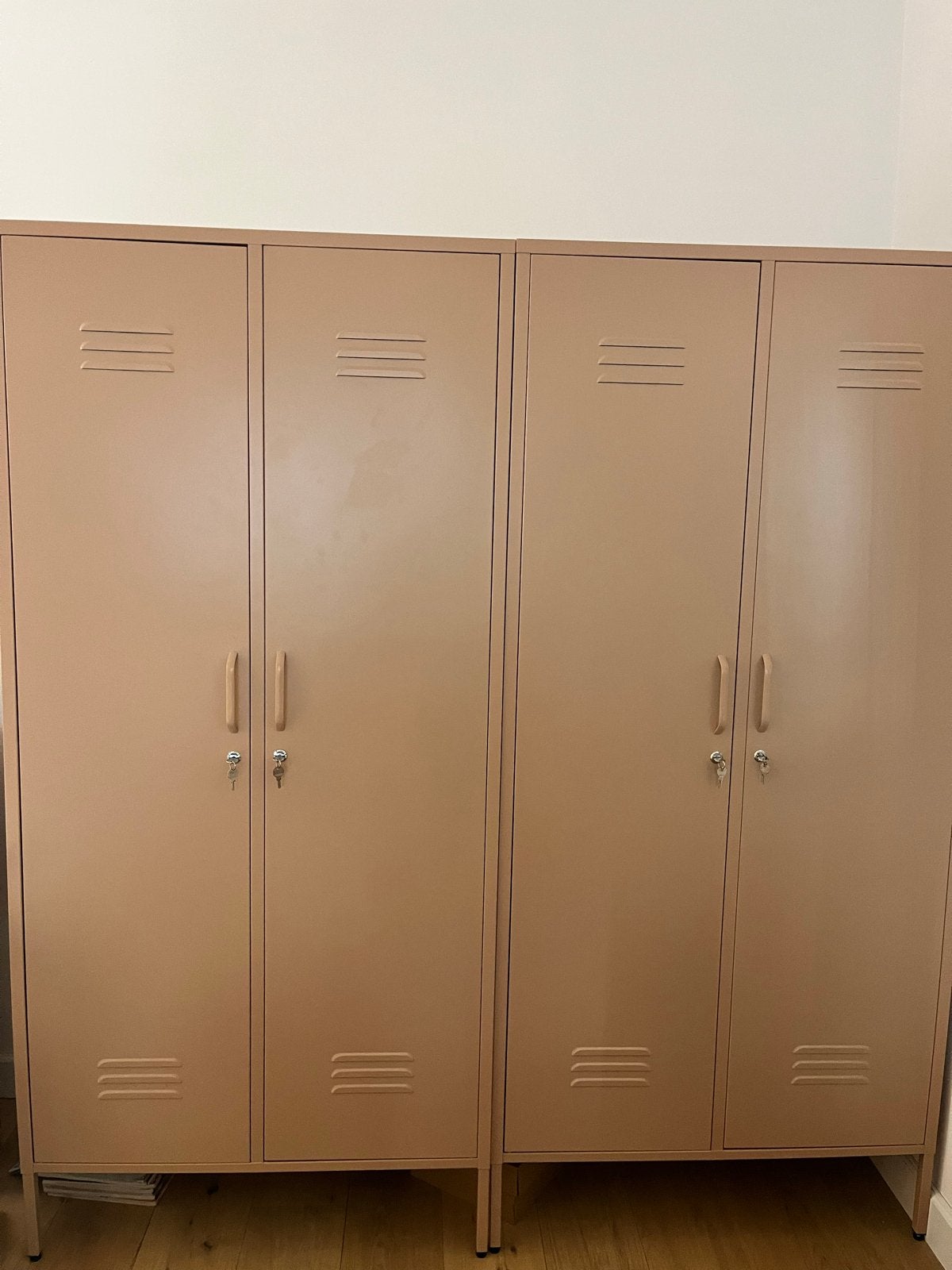 Metalen locker kast - Roze/Beige, Ophalen, Gebruikt