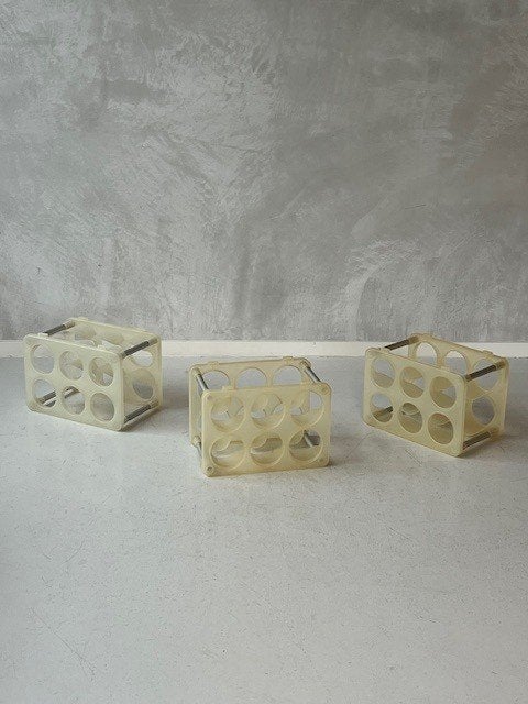 Bottle wijnrek Jasper Morrison design Magis wijnhouder 1994, 50 – 75, Kunststof, Gebruikt, .