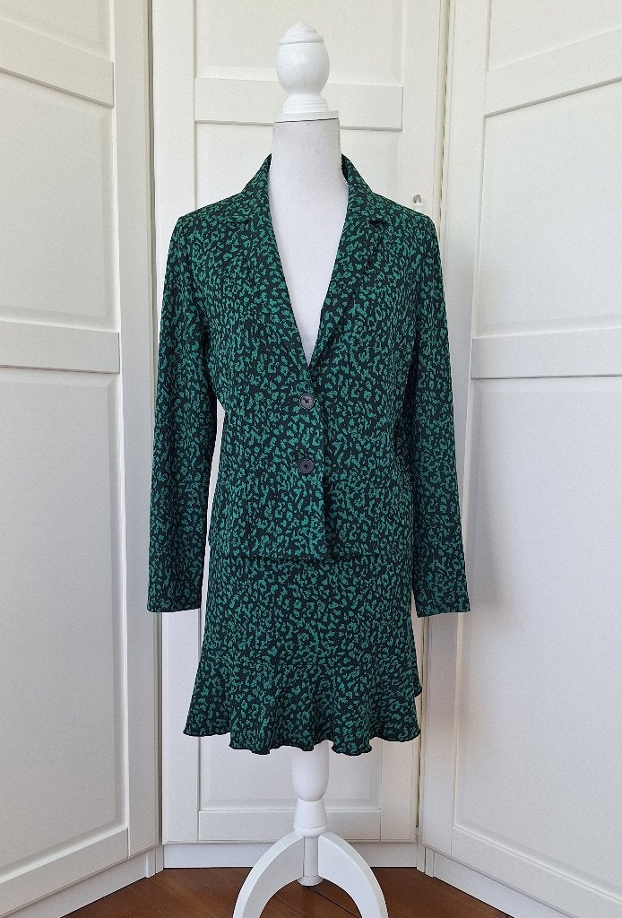 Juffrouw Jansen zgan panter print set (mini rok&jasje) L XL, Kostuum of Pak, Maat 42/44 (L), Ophalen of Verzenden, Zo goed als nieuw
