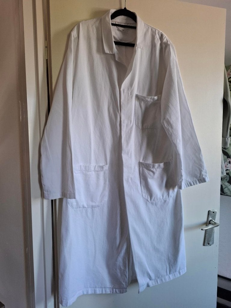 Laboratoriumjas Maat M - Perfect voor school of werk!, Ophalen of Verzenden, Gebruikt, Meerdere media, Overige typen