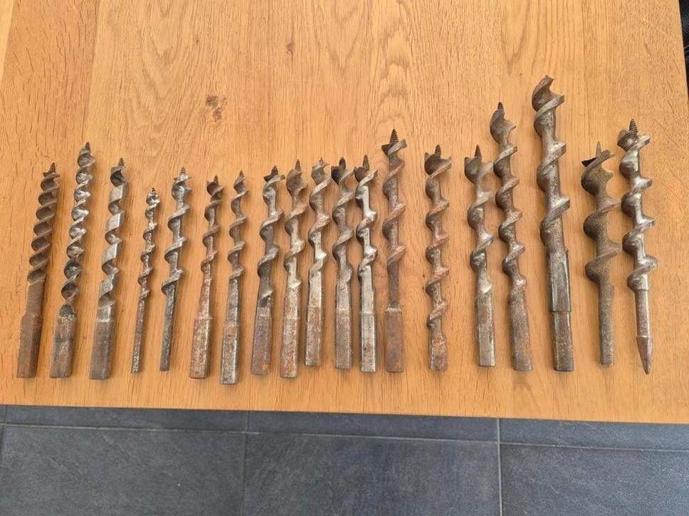 Diverse slangeboren en spiraalboren, Doe-het-zelf en Verbouw, Gereedschap | Boormachines, Ophalen of Verzenden, Gebruikt, Overige typen