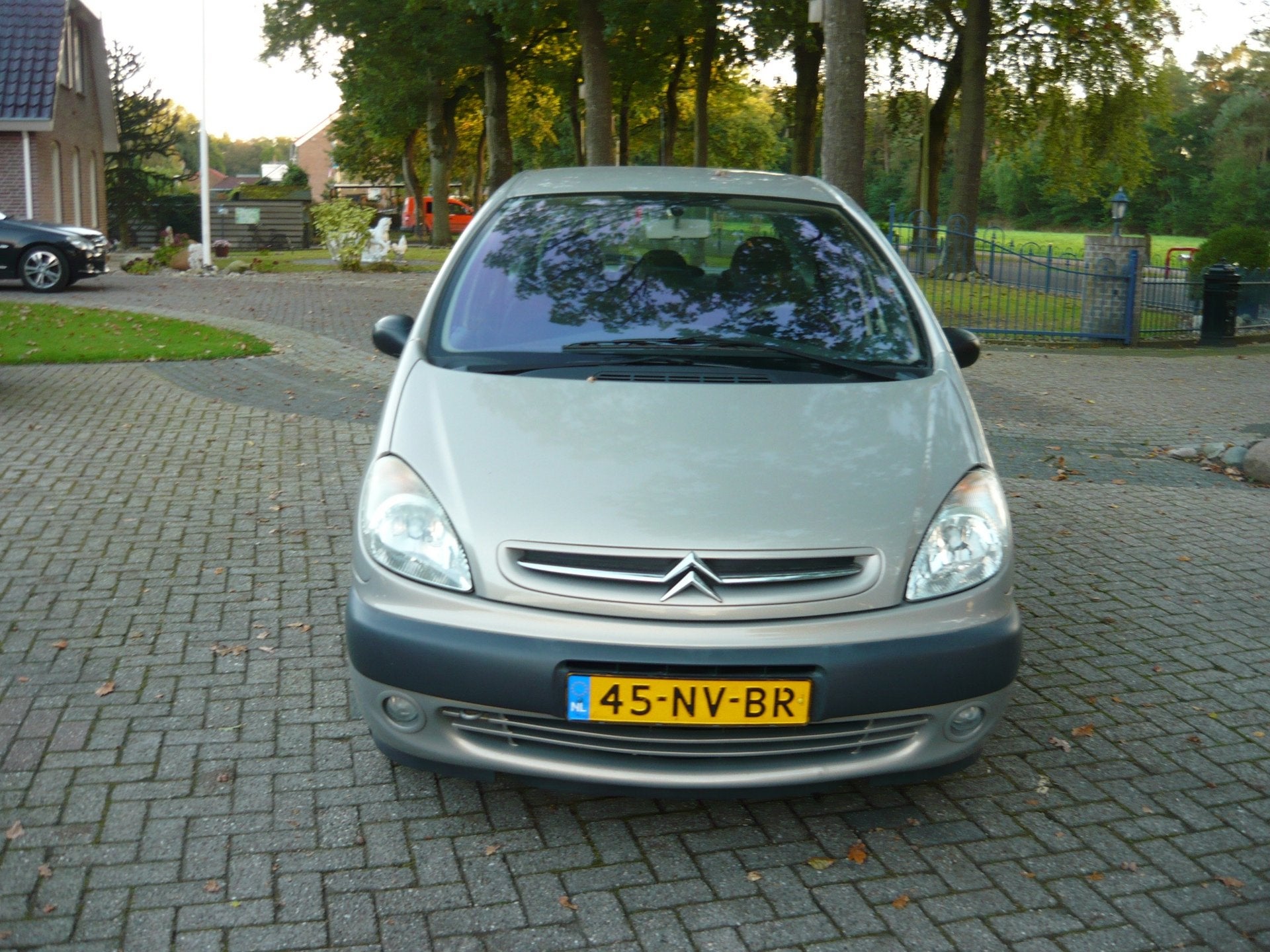 Citroen Xsara Picasso 1.8i-16V Différence 2, Stof, 4 cilinders, 116 pk, Beige