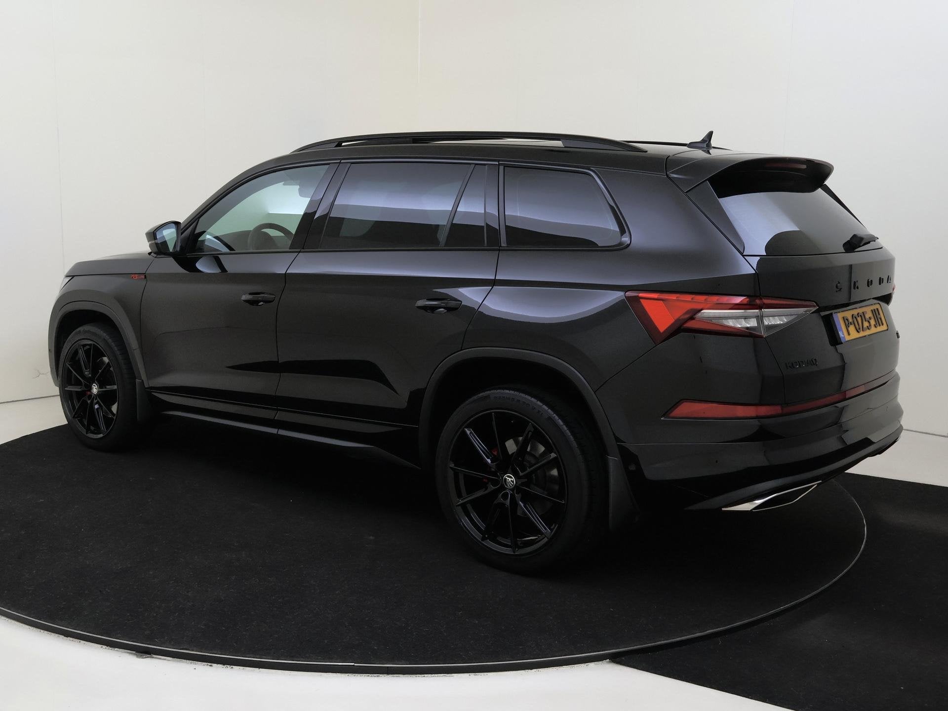 Skoda Kodiaq 2.0 TSI 4x4 Sportline Business 2.0 RS 4WD Uniek, Auto's, Automaat, 1694 kg, Gebruikt, Euro 6
