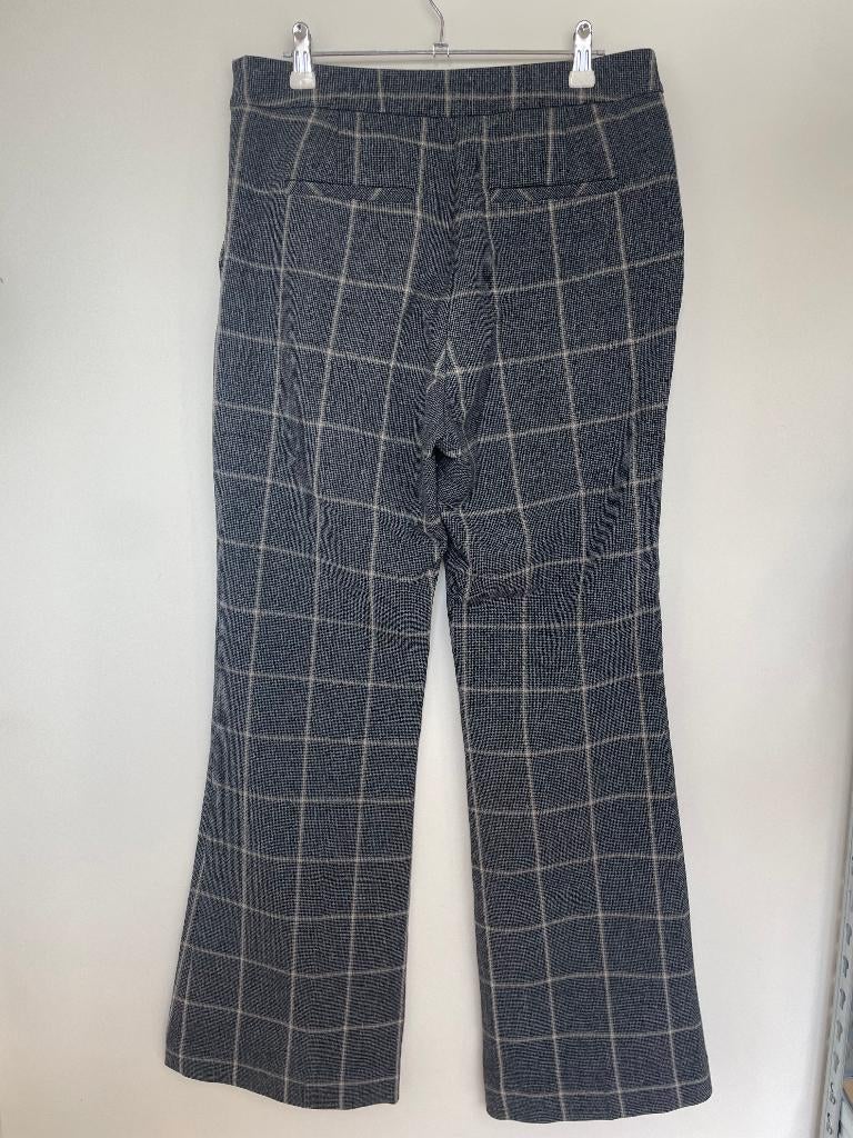 Ruby Tuesday pantalon 2/ M geruit flared leg zwart creme, Maat 38/40 (M), Ruby Tuesday, Zwart, Ophalen of Verzenden
