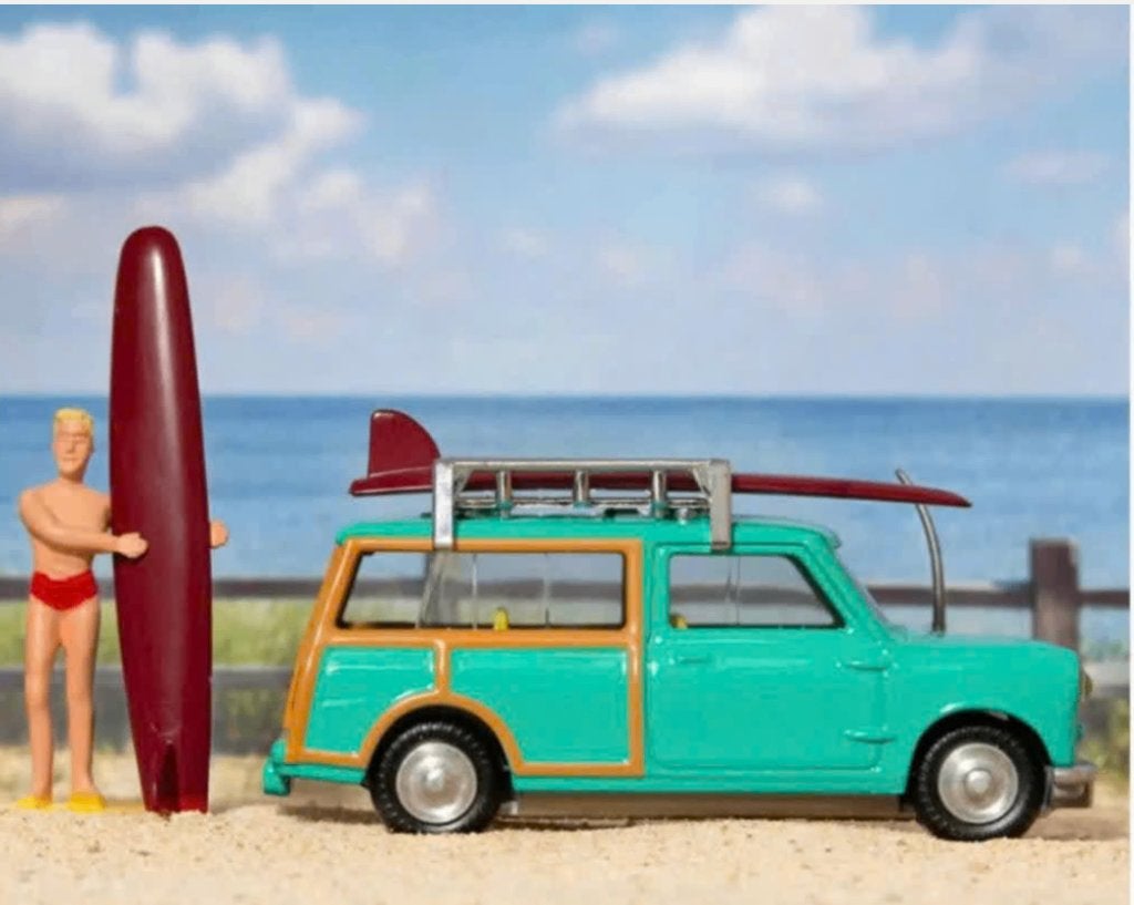 BMC Mini Countryman SURFER Corgi - NEW schaal 1/42 ref. 485, Hobby en Vrije tijd, Verzenden, Nieuw, Auto, Corgi