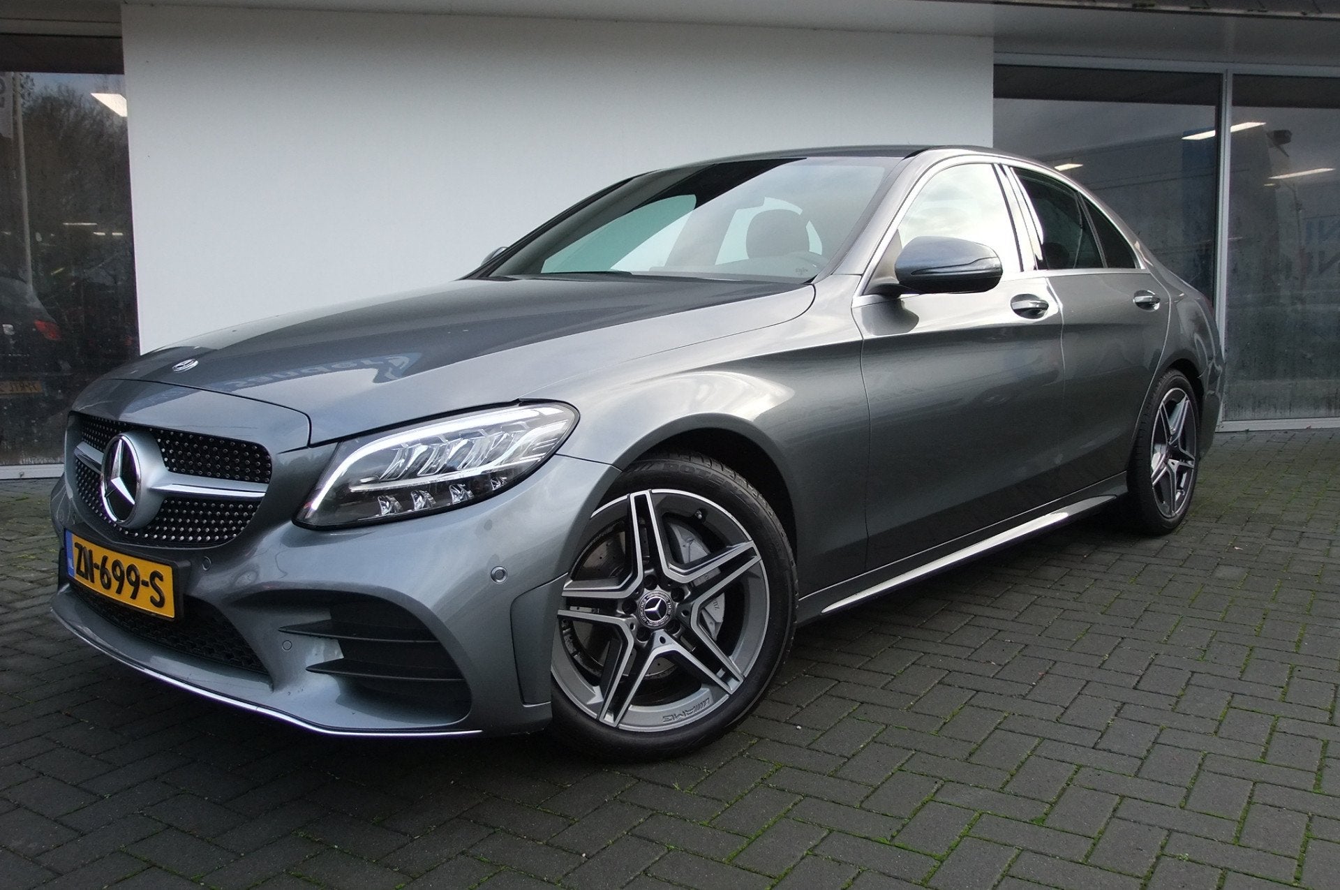 Mercedes-Benz C-Klasse 180 Business Solution AMG / Facelift, Auto's, Euro 6, Sedan, 16 km/l, 5 stoelen