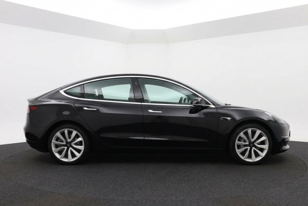 Tesla Model 3 Long Range AWD 75kWh 89% SOH l Pano | Autopilo, Auto's, Automaat, 0 cilinders, 530 km, Origineel Nederlands