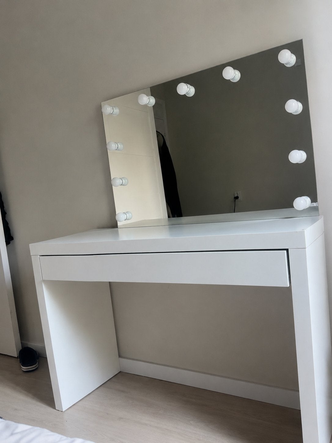 Make up tafel met spiegel en LED verlichting BIEDEN MAG, Ophalen, Gebruikt, 100 tot 150 cm, Minder dan 100 cm