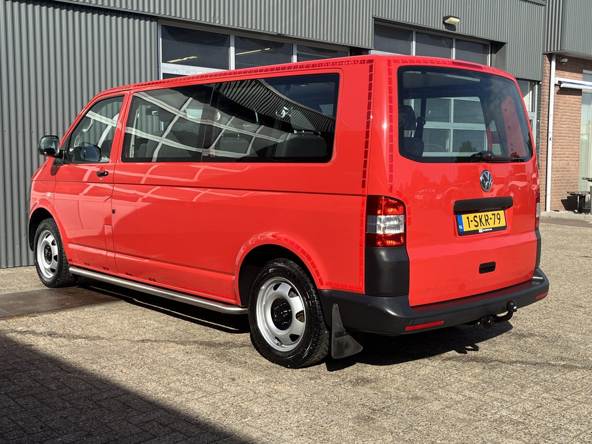 Volkswagen Transporter Kombi 2.0 TDI L2H1 140pk BPM/ BTW vri, Auto's, Euro 5, Stof, Gebruikt, 241 €/maand