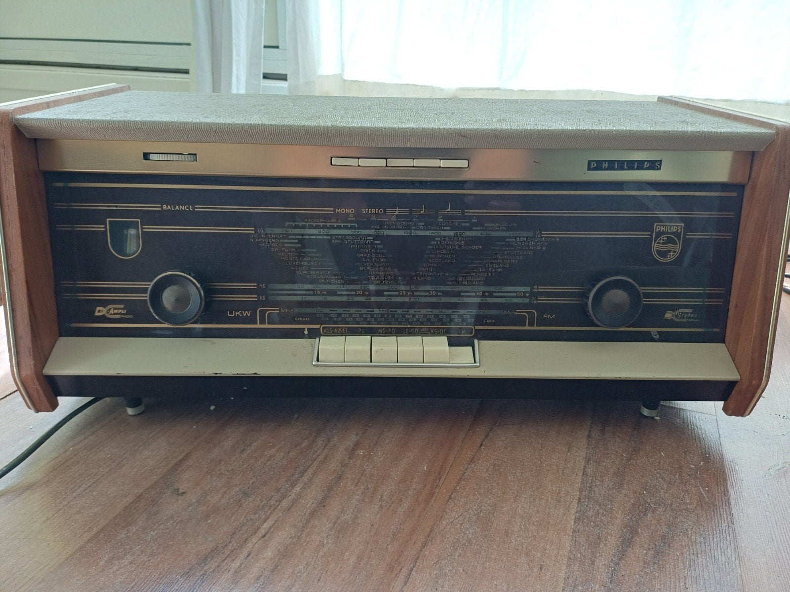 Oude Philips radio, Ophalen, Gebruikt