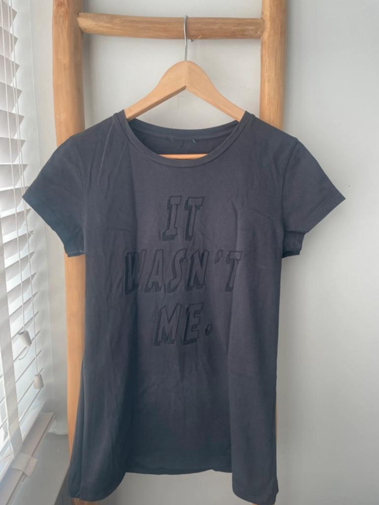 T-shirt Nikkie, Kleding | Dames, T-shirts, Maat 38/40 (M), Ophalen of Verzenden, Zo goed als nieuw, Korte mouw