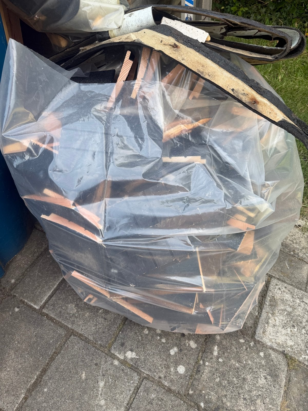 Gratis: kleine stukken zweeds rabat, zwart, Minder dan 25 mm, Overige typen, Nieuw, Ophalen