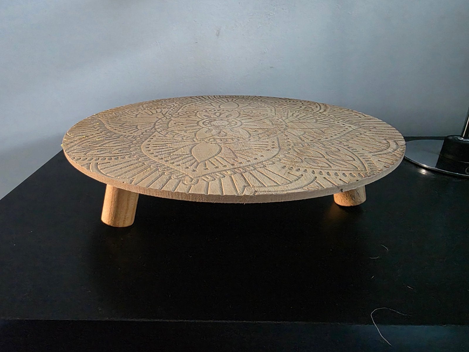 Houten decoratieve standaard met mandala patroon, Hout, Boho, Ophalen of Verzenden, Zo goed als nieuw