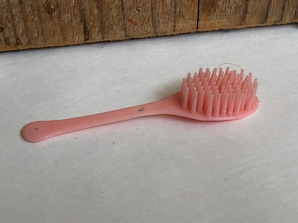 Lichtroze vintage Barbie borstel, Ophalen of Verzenden, Zo goed als nieuw, Barbie