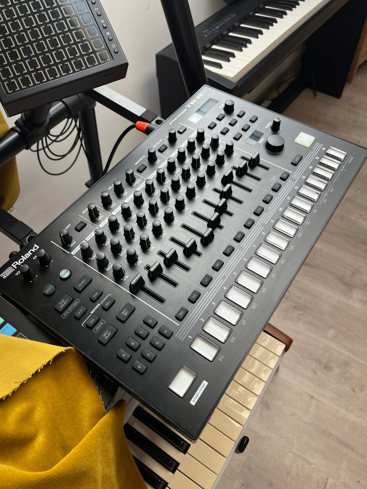 Roland TR8S, Muziek en Instrumenten, Drumcomputers, Ophalen of Verzenden, Zo goed als nieuw, Roland
