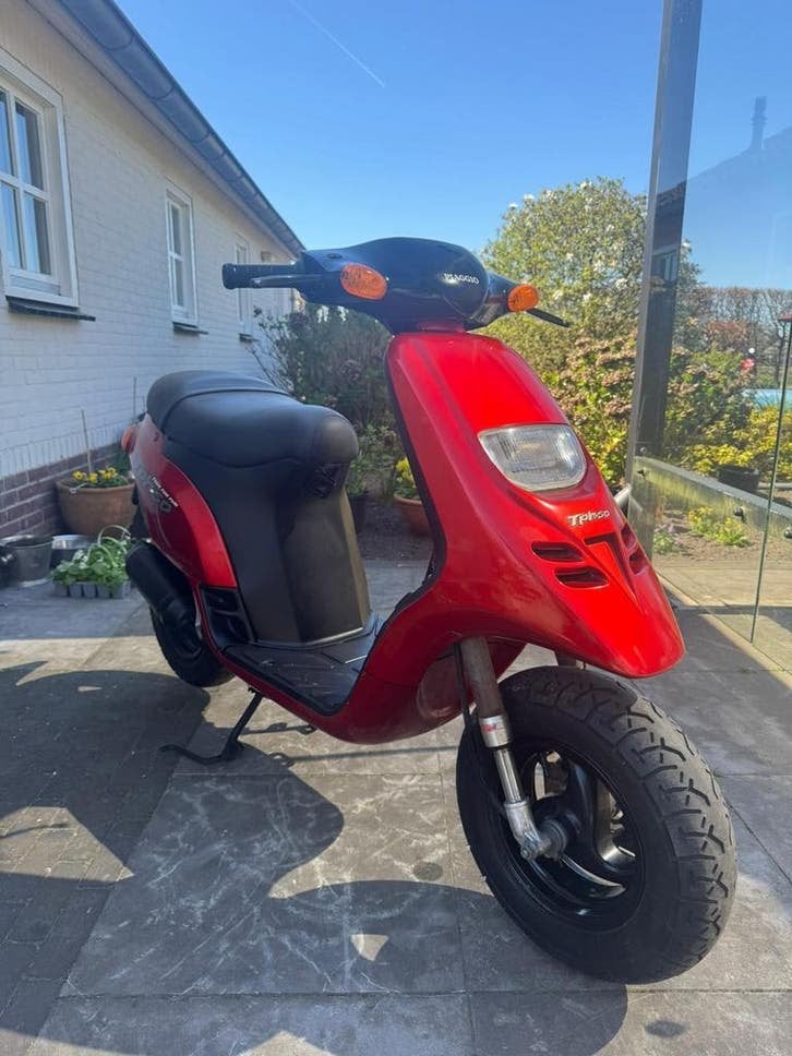 ⭐️Piaggio typhoon 50cc 2 takt 13709 km rood⭐️, Niet ingevuld, Overige modellen, Niet ingevuld, Ophalen of Verzenden
