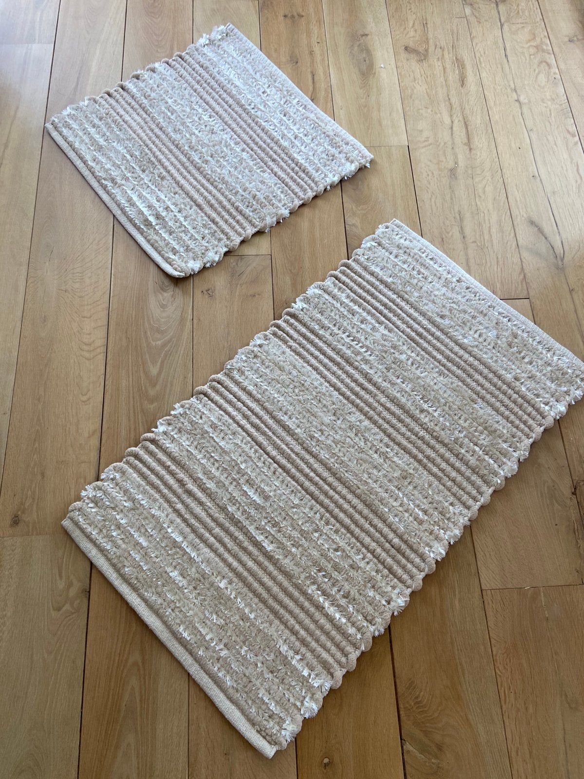 Mooie nw set bad en toilet mat, Ophalen of Verzenden, Zo goed als nieuw