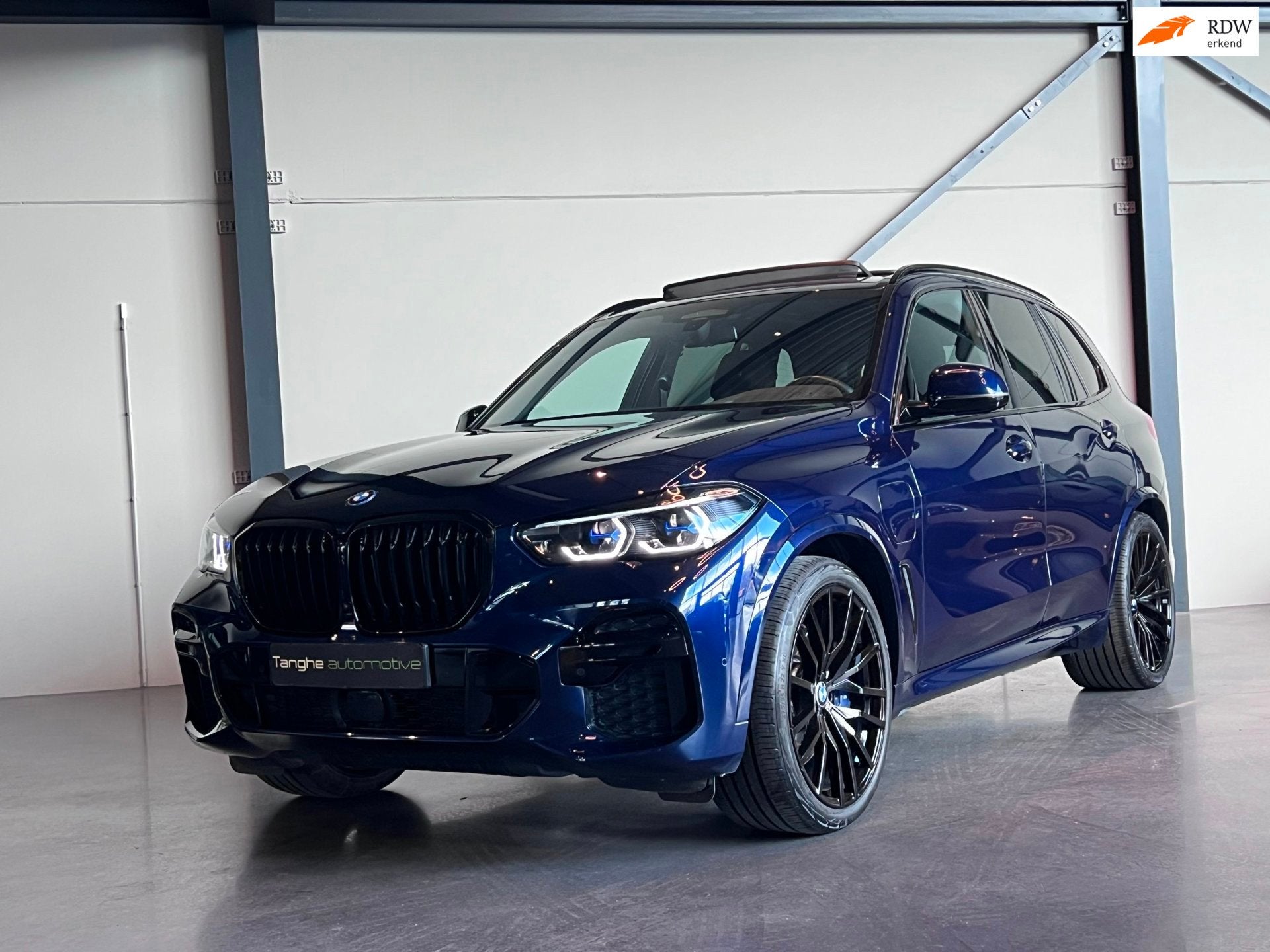BMW X5 XDrive45e M-Sport, M-Stoelen,Panodak,Trekhaak,Harman, Gebruikt, Blauw, Vierwielaandrijving, Hybride Elektrisch/Benzine