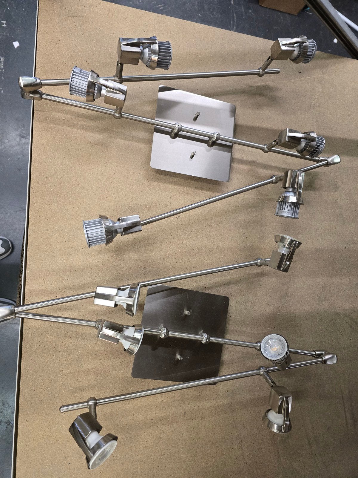 2x Plafondlamp met 6 spots per lamp, Ophalen, Gebruikt