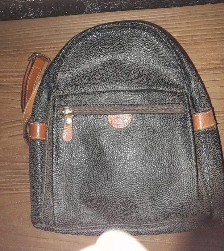 BRICS Life Rugzakje Dames - Echt Leer, Waterafstotend, Gebruikt, Zwart, Minder dan 40 cm, Minder dan 35 cm