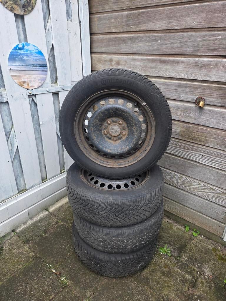 Continental Winterbanden op stalen velg 205/55 R16, Auto-onderdelen, Banden en Velgen, Ophalen, Gebruikt, 16 inch, Banden en Velgen
