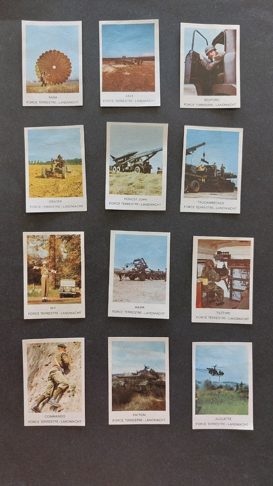Lucifermerken België Landmacht 12 stuks, Verzamelen, Verzenden, Zo goed als nieuw, Luciferdoosjes of -merken