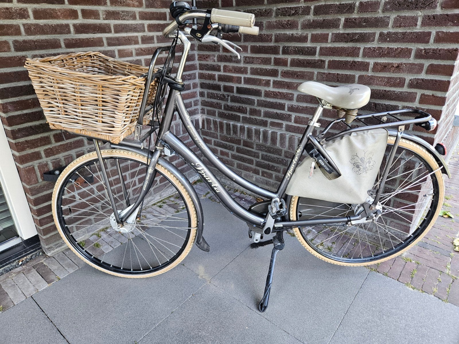 Sparta Country Tour Damesfiets met 5 versnellingen  Gebruikt, Ophalen, Sparta, Versnellingen, Trommelrem