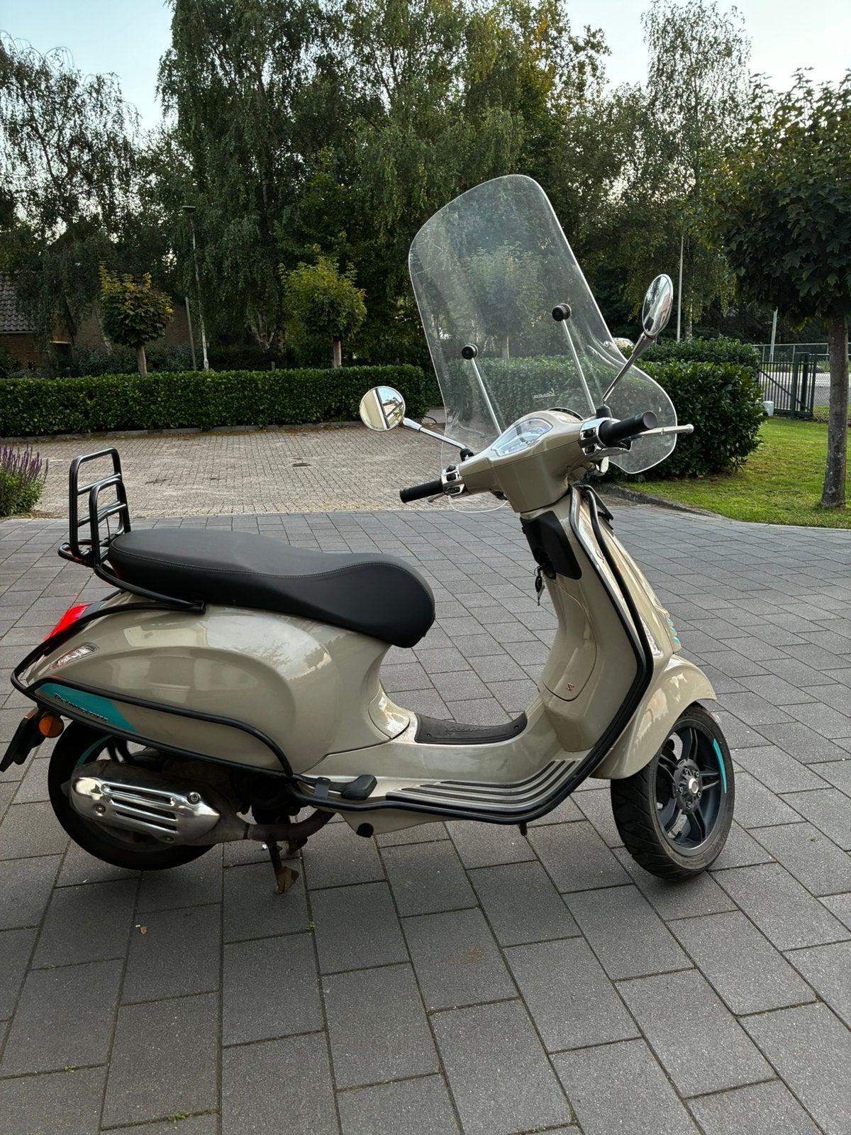 Vespa piaggio primavera beige, Ophalen, Gebruikt, Overige modellen, Maximaal 45 km/u