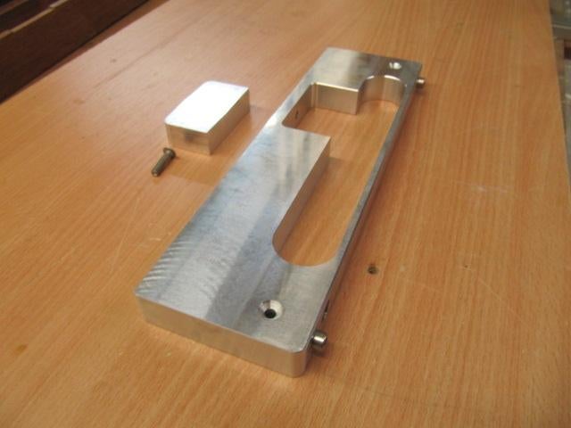 Alu freesmal sluitkom Nemef 192x25 sluitplaat met lip, Ophalen of Verzenden, Nieuw