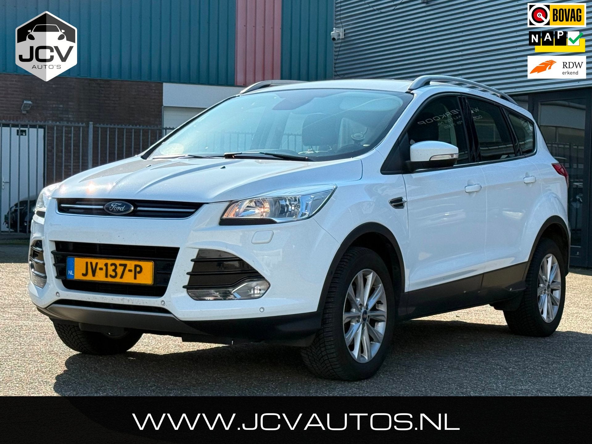 Ford Kuga 1.5 Titanium APK/NAP/TREKHAAK NIEUWE RIEM!, Euro 6, 4 cilinders, Leder en Stof, Wit