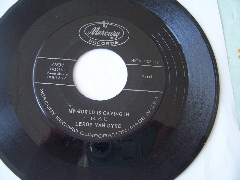 Leroy van Dyke / Mercury 71834 /Walk on by, Gebruikt, Verzenden, Overige genres, 7 inch
