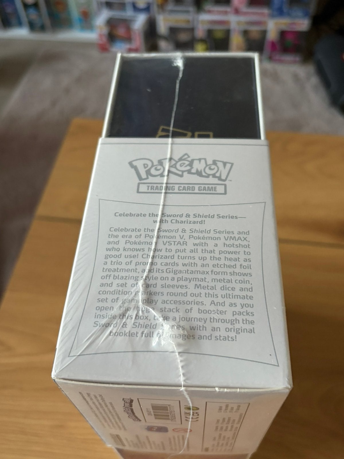 Charizard Ultra Premium Collection Box 2022 – Pokemon, Ophalen of Verzenden, Zo goed als nieuw