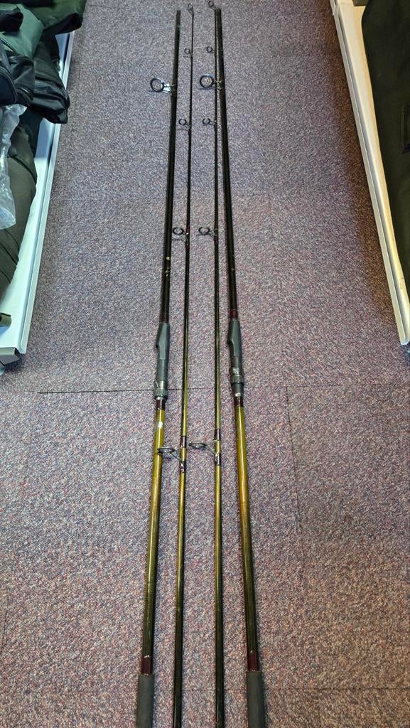 2 x BHC Carp Thriller 12 FT 2.25 LB, Ophalen, Gebruikt, Werphengel