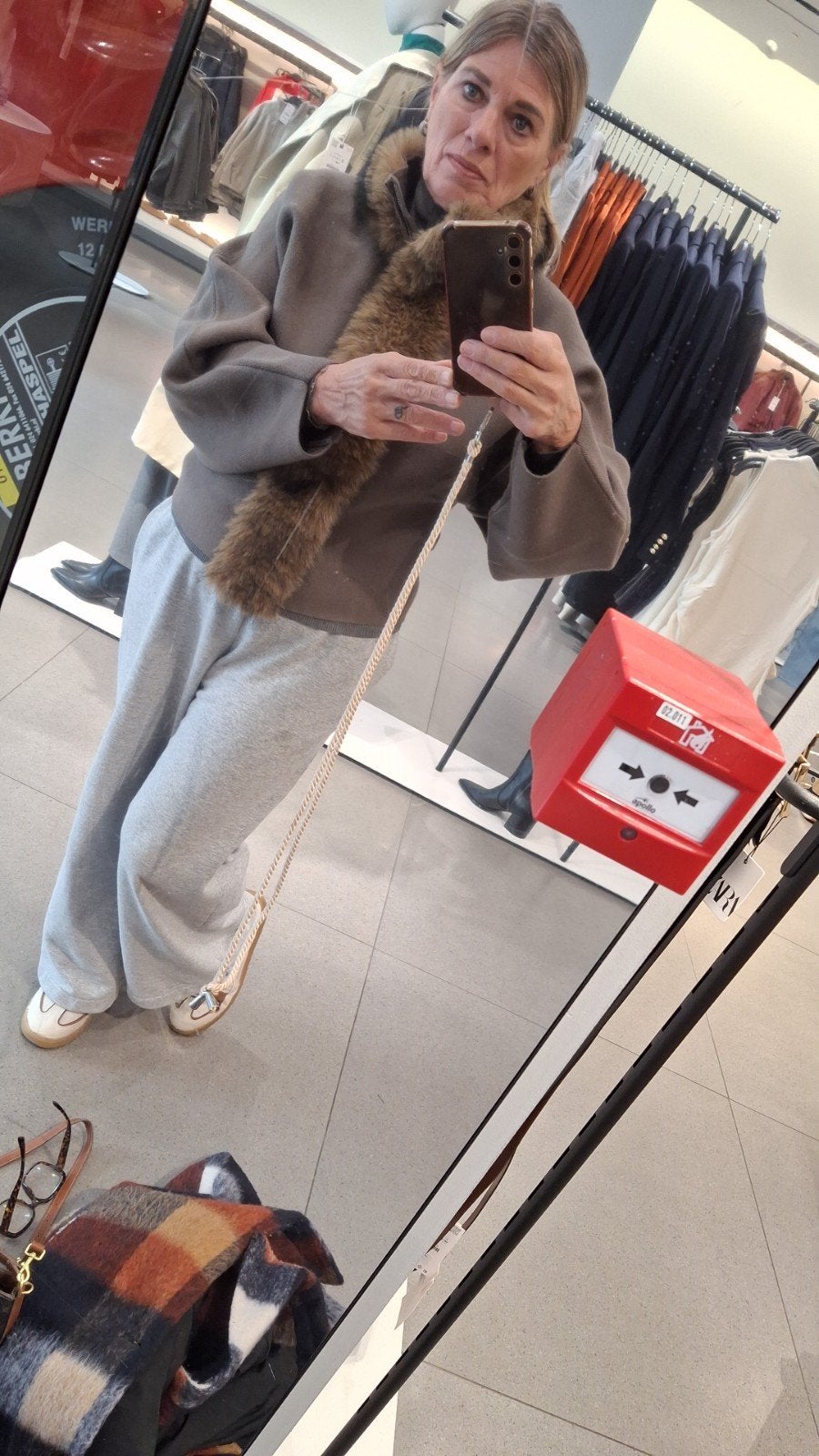 nieuw vest met bont, Ophalen of Verzenden