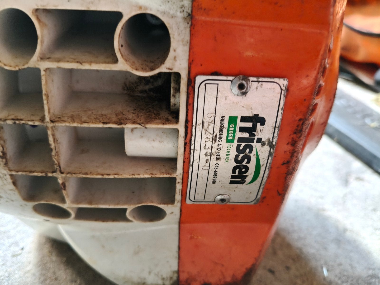 TE KOOP STIHL KM 56 CRC  250€, Tuin en Terras, Ophalen, Zo goed als nieuw, Benzine, Stihl