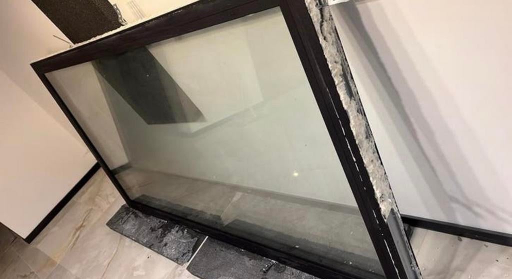 Kozijn 208x108cm met 3-laags glas, Doe-het-zelf en Verbouw, Kozijnen en Schuifpuien, Gebruikt, Raamkozijn, Ophalen of Verzenden